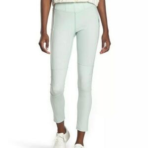Free People Movement Keep It Up  Blue Leggings size Medium